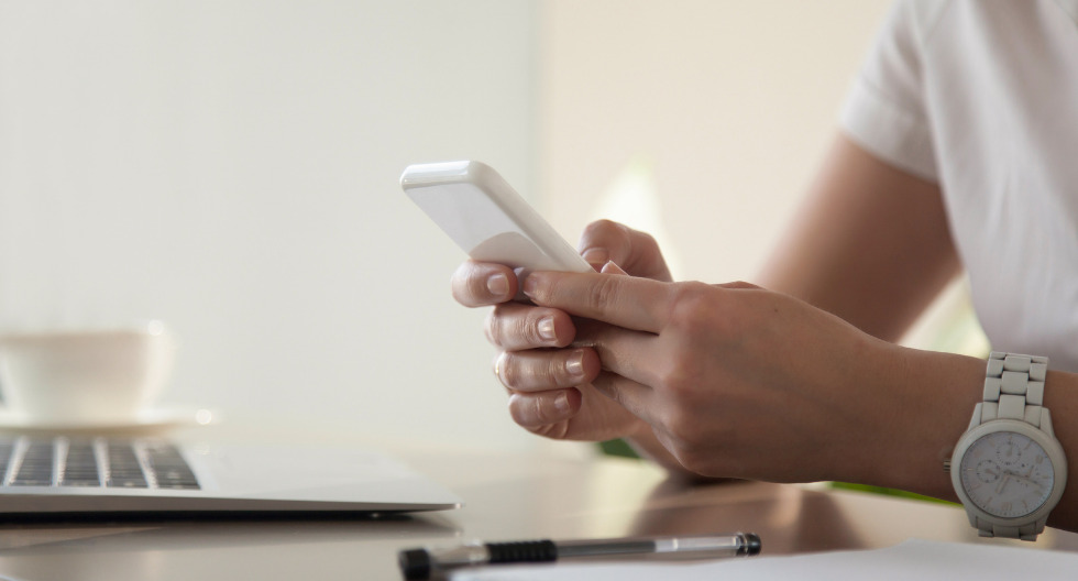 Espiar a través del celular