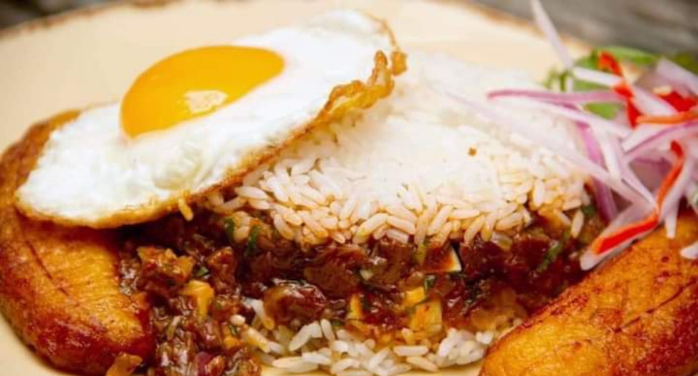 arroz-tapado-de-carne