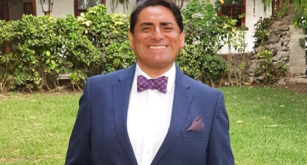 Carlos Álvarez