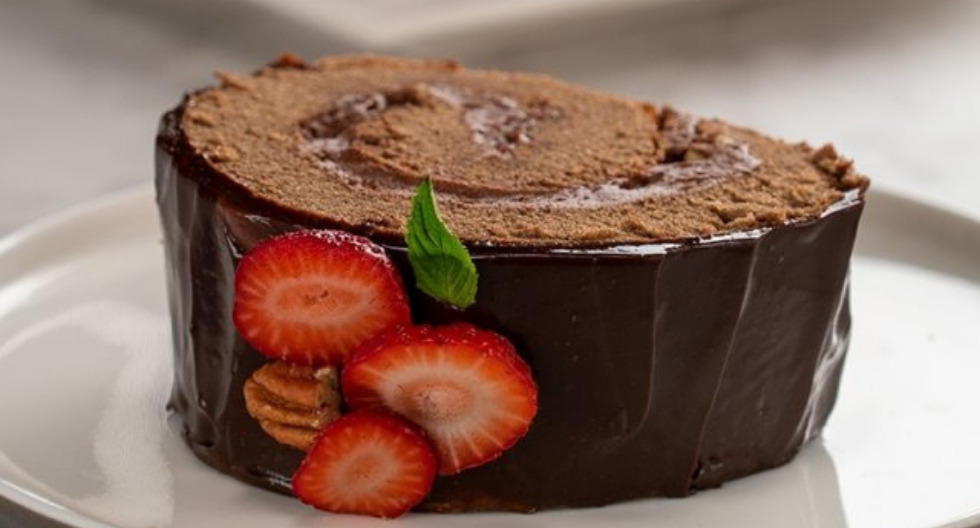 Brazo gitano de chocolate y nuez