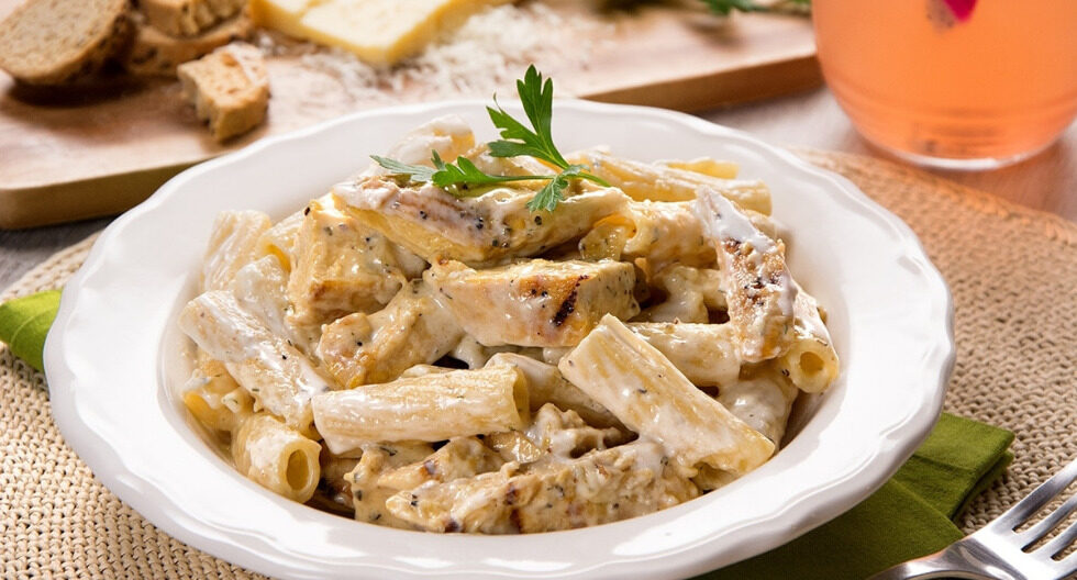 pasta cremosa con pollo