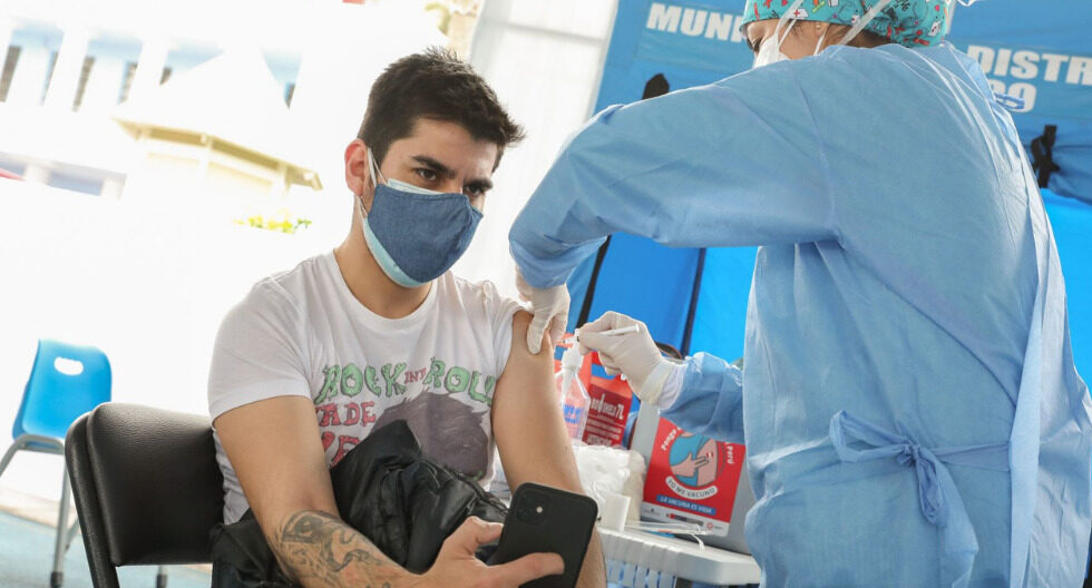 Vacunación a personas de 29 años próximos a cumplir los 30 años