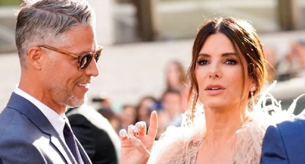 Hasta el momento, Bullock no se ha pronunciado sobre la muerte de su pareja