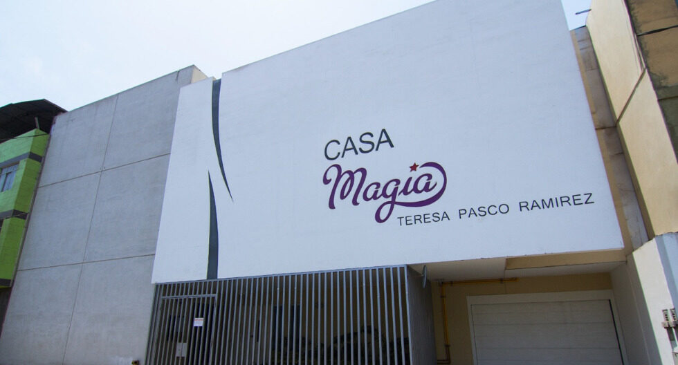 Magia trabaja junto al Instituto Nacional de Enfermedades Neoplásicas (INEN) y otros hospitales que reciben niños con cáncer. 