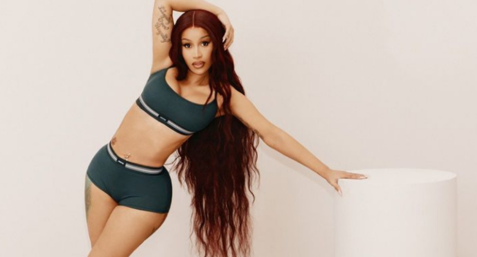 Rapera de 31 años acaba de hacer su debut como modelo de la marca Skims. (Foto: Instagram)