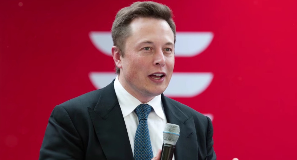 Elon Musk presenta 'Grok', Chatbot con Inteligencia Artificial que Se Enlaza con X.