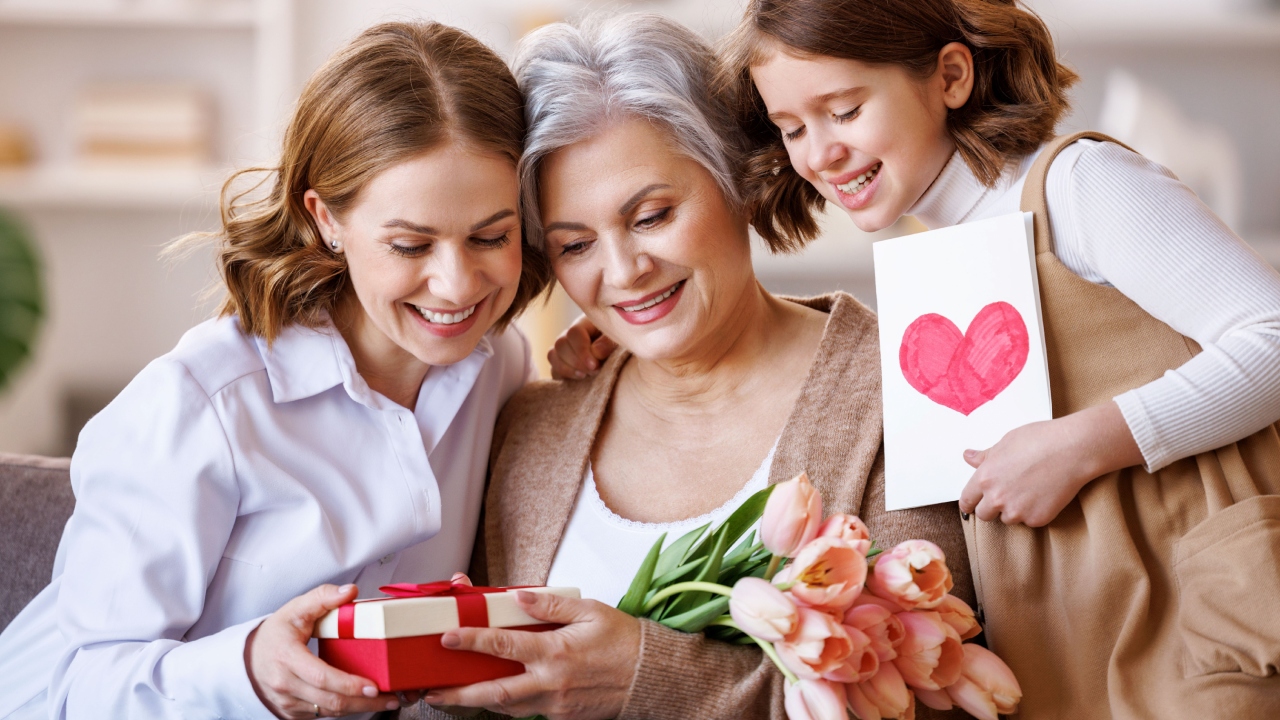 Lanzan campaña adelantando el Día de la Madre.