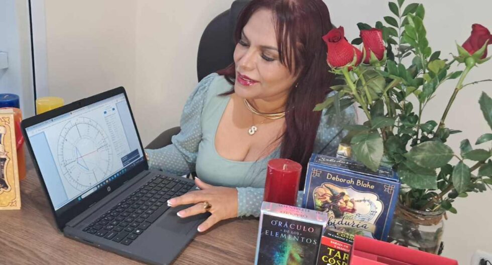 Sugey Tarot